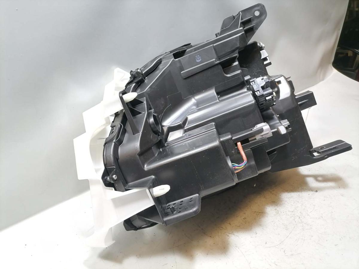 Mitsubishi Eclipse Cross original Scheinwerfer links unten LED Facelift Bj.2023